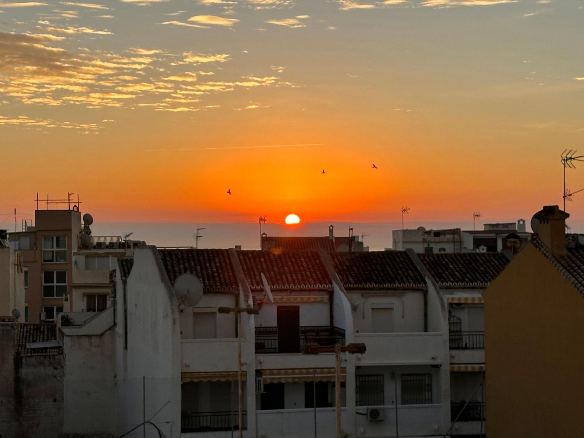 Gorgeous Apartment At The Sea In La Carihuela! Torremolinos Extérieur photo